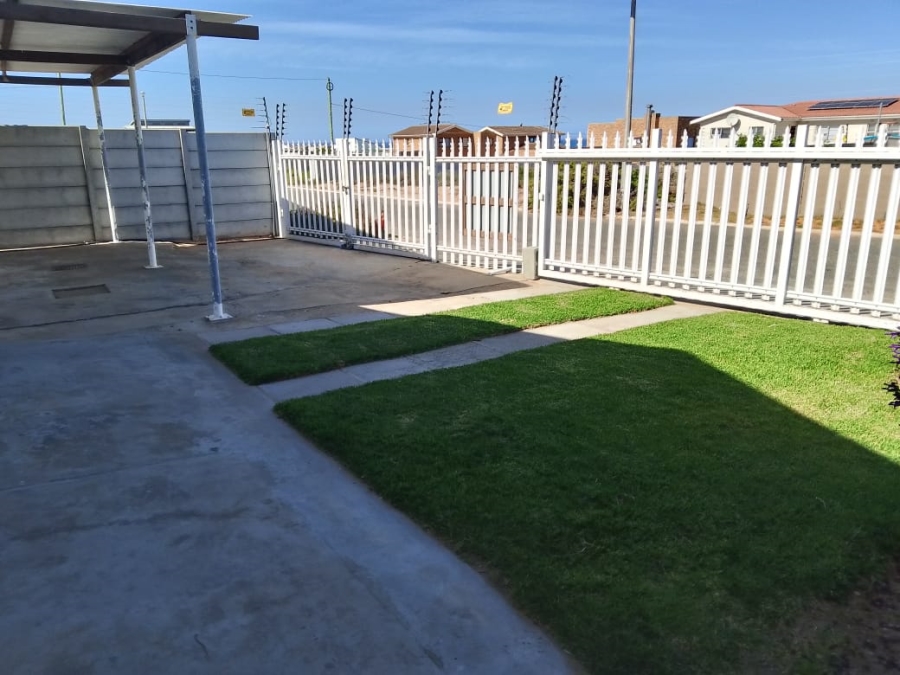 4 Bedroom Property for Sale in Lamberts Bay Western Cape